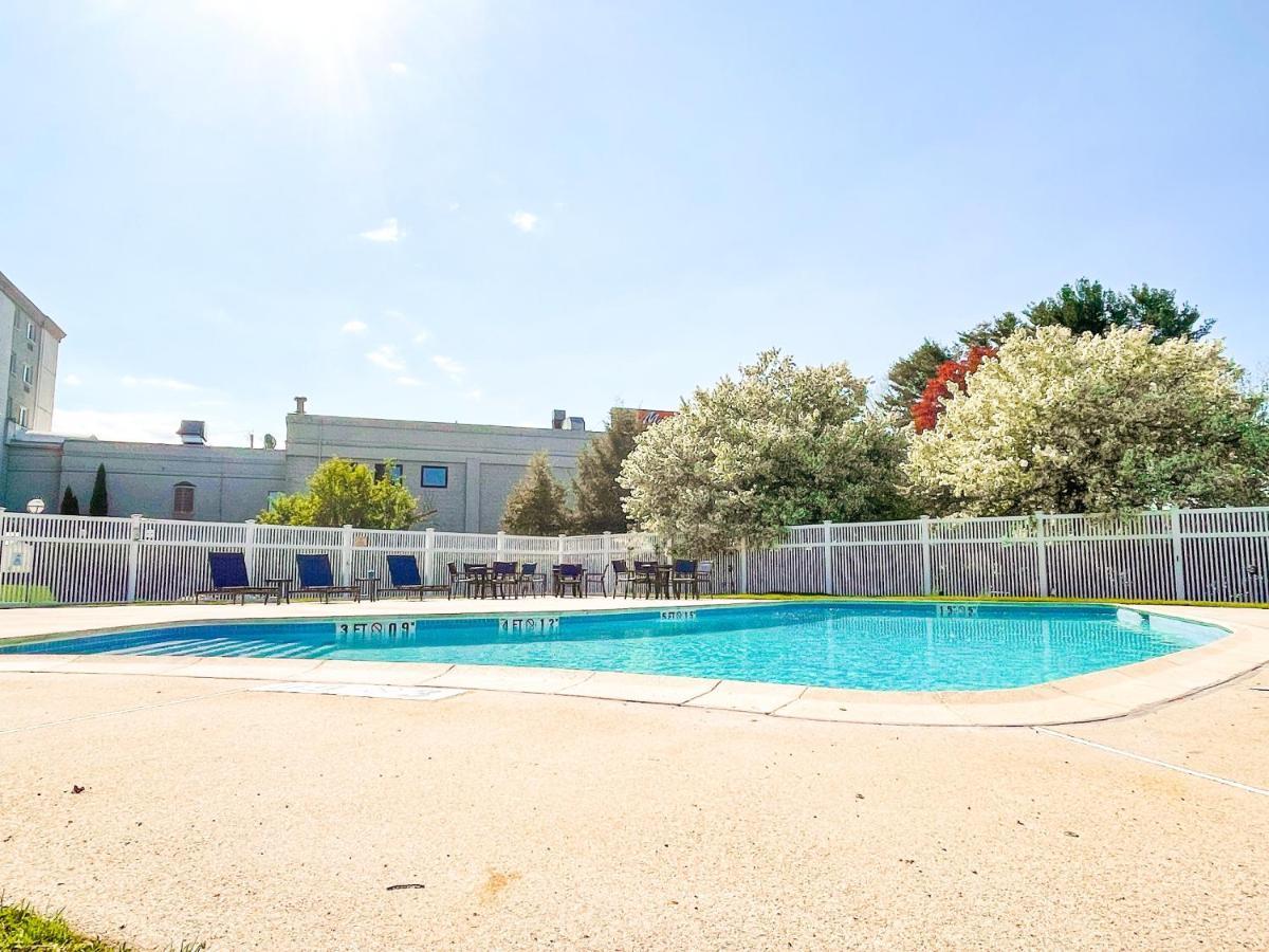 Holiday Inn Salem By Ihg Εξωτερικό φωτογραφία
