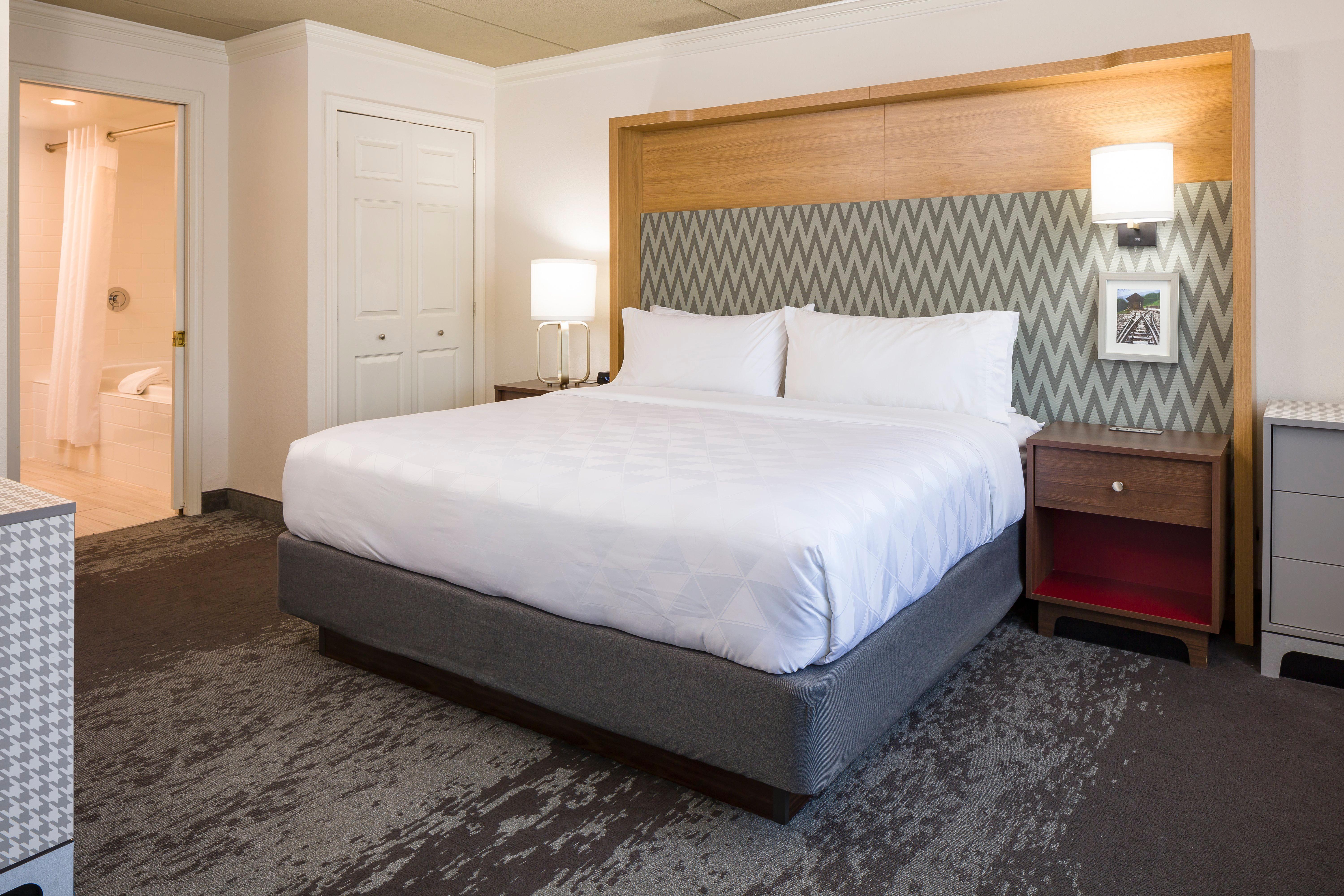 Holiday Inn Salem By Ihg Εξωτερικό φωτογραφία