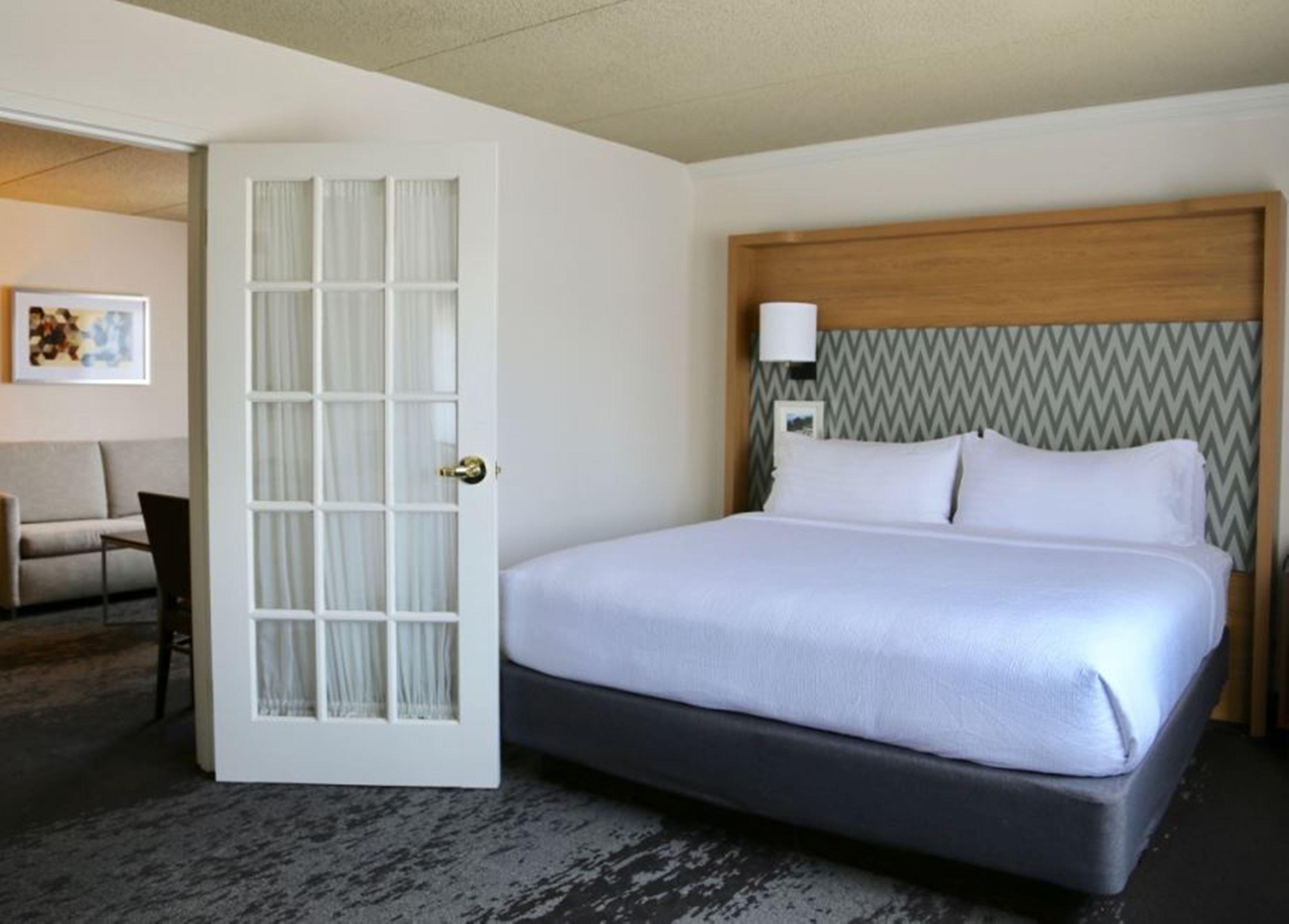 Holiday Inn Salem By Ihg Εξωτερικό φωτογραφία