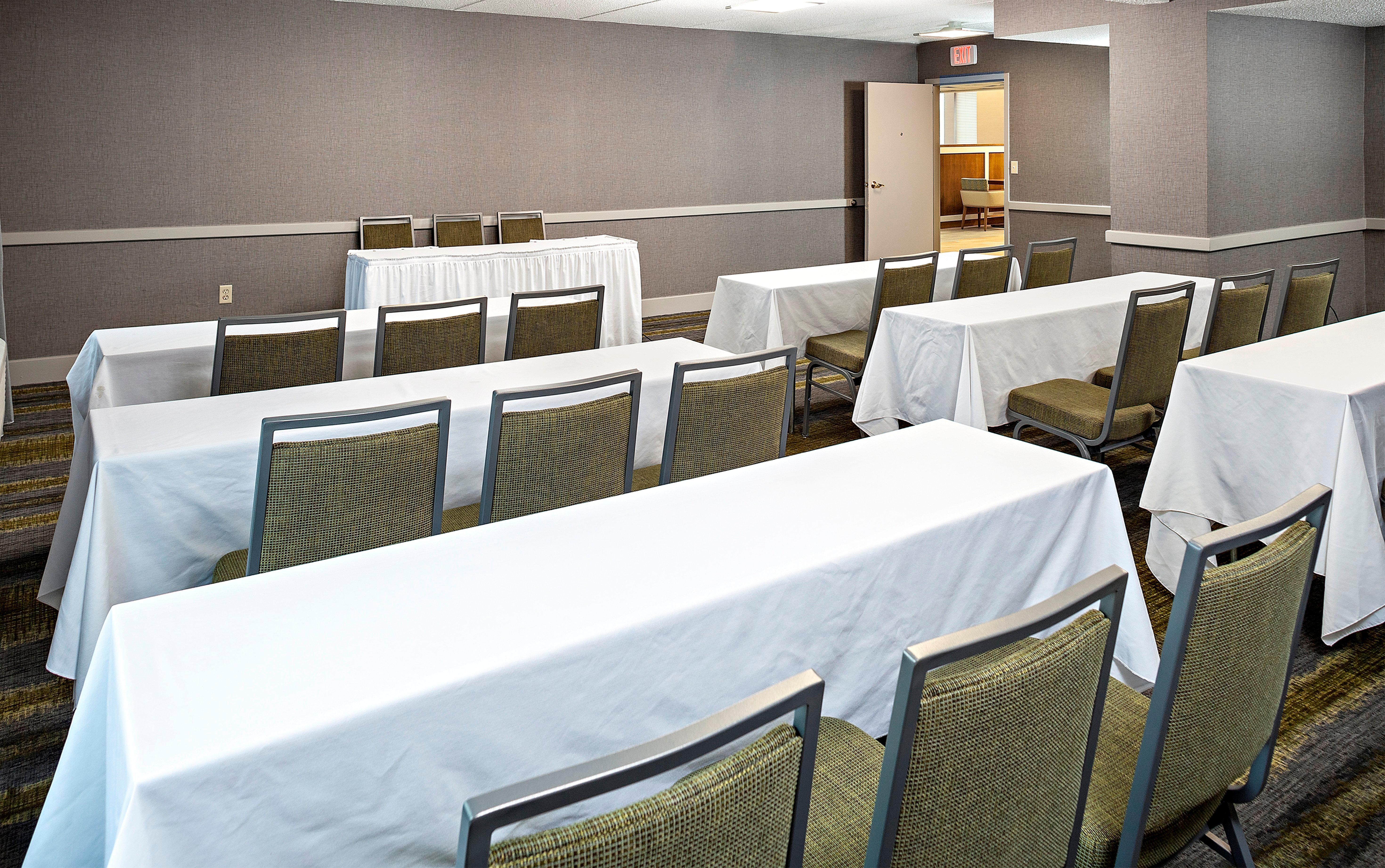 Holiday Inn Salem By Ihg Εξωτερικό φωτογραφία