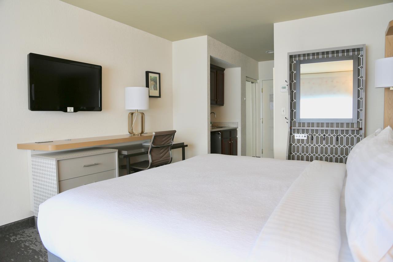 Holiday Inn Salem By Ihg Εξωτερικό φωτογραφία